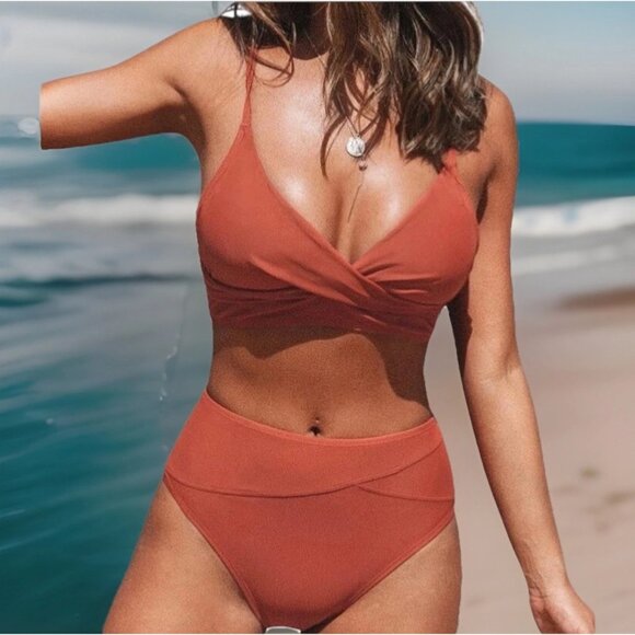 Cupshe Women’s Brick Red V-Neck Twist Front Bikini Set High Waist Cheeky Small - Picture 1 of 9